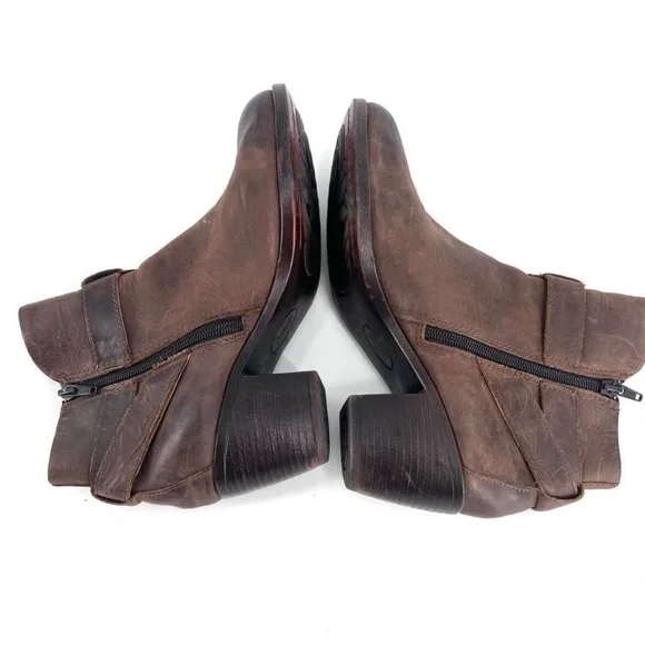 boc Distressed Brown Ankle Booties - Picture 5 of 11